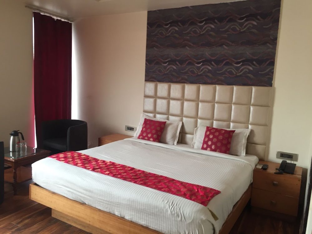 Restaurants in Mungla 